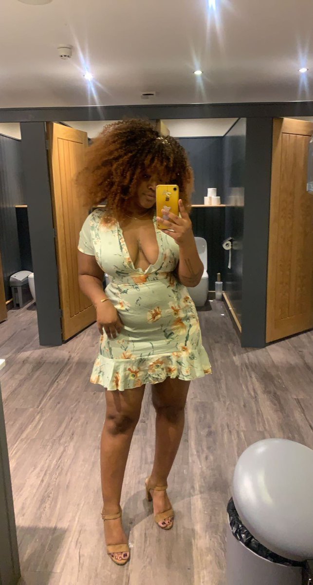 queen_lionessx's tweet photo. At this rate I’m a walking ad @OfficialPLT 🤣 #PLTPinkMonday https://t.co/uepupPh7S3
