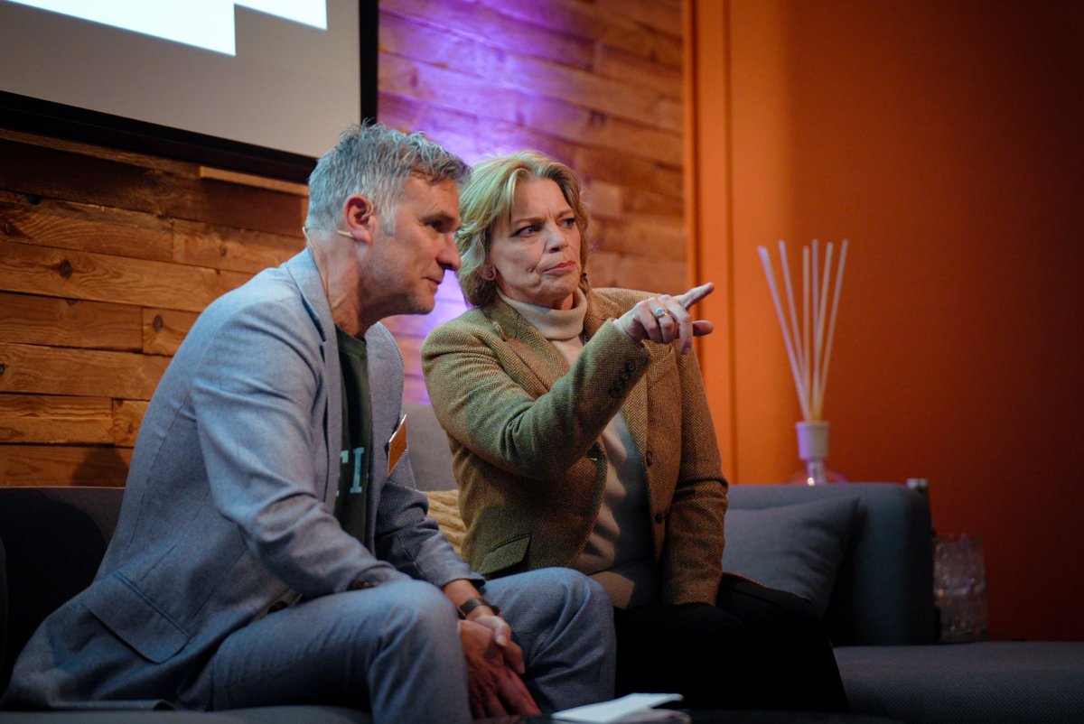 Iedereen die gisteren aanwezig was op het evenement NPH: van harte bedankt voor jullie komst en bijdrage!✨ Tijdens de break-out sessies hebben we fijne gesprekken gevoerd, waarbij we bespraken hoe we van ambitie naar actie kunnen komen. Wat is jou het meest bijgebleven? 👇🏽