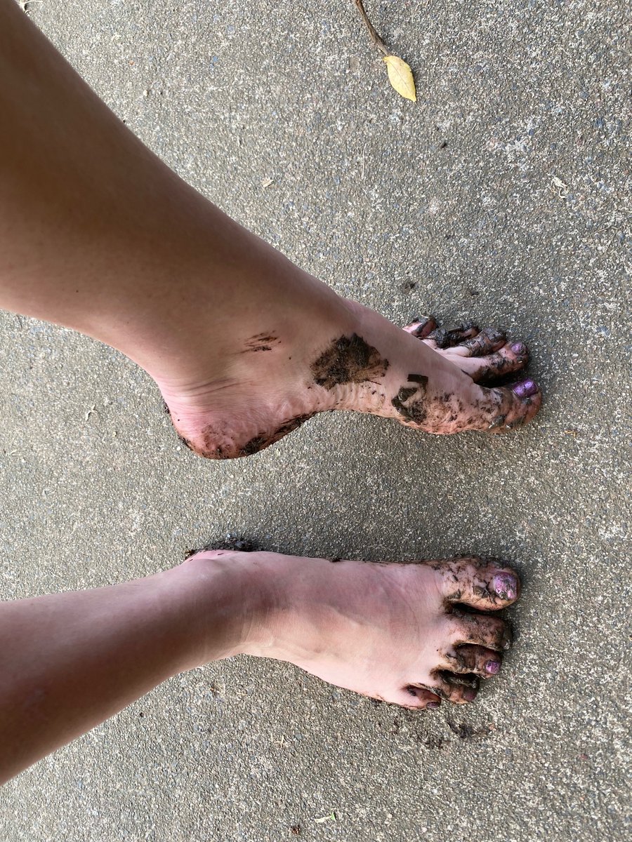 Feetiesweetie8's tweet photo. Nothing like a bit of mud play 😝 FREE onlyfans… don’t be shy…

https://t.co/OkUdZ3t1IB

#muddy #feetworship #feetfinder #feetfethish #feetpicsforsales #feetpic #FOOTFETİSH #footfetısh #toering #Subscribe #Mistress https://t.co/URlX9V1izi
