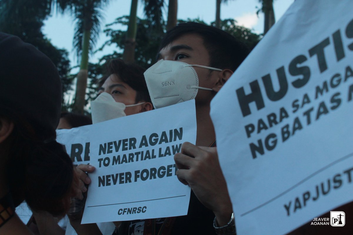 uplbperspective's tweet photo. Naging laman ng kilos-protesta ang hindi pagbibigay-prayoridad ng pangulo sa lumalalang krisis sa sektor ng agrikultura na malaking dagok sa mga magsasaka gayundin sa mga mamimili, sapagkat patuloy ang pagtaas ng mga presyo ng bilihin.

#MarcosNotWelcomeInUPLB https://t.co/GQoUjIcidV