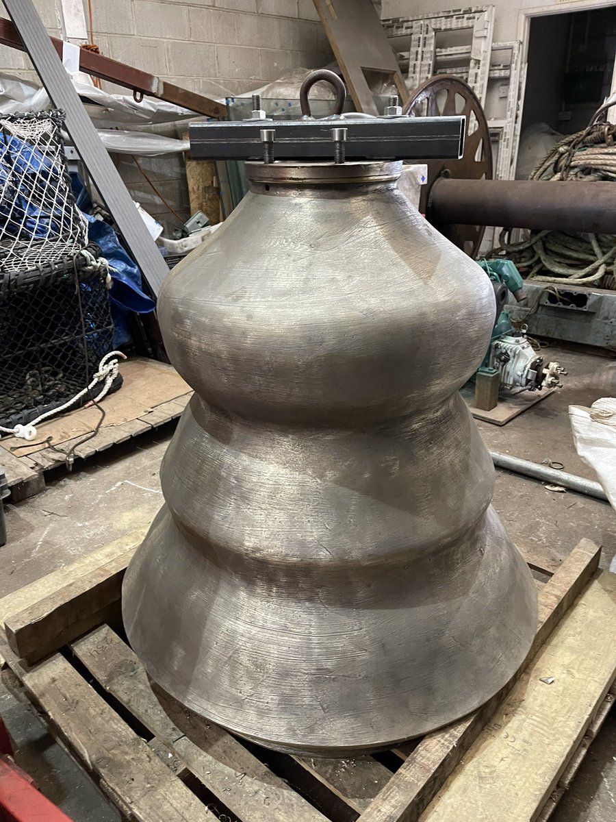 BellTideBrixham's tweet photo. Our #Brixham #TimeandTideBell is slowly and carefully being assembled ..with green oak cladding the steel structure ..Thanks to #KingsJoinery and #RWSengineering and the #Breakwater beach #Installation will hopefully be early next year ..tides allowing @timeandtidebell https://t.co/r5FbKX7x74