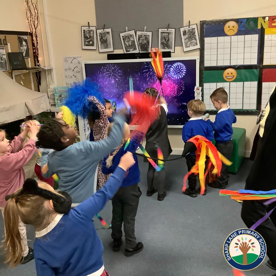 SharpLaneLeeds's tweet photo. In celebration of Bonfire Night, Nursery toasted marshmallows, made edible sparklers, danced to Katy Perry’s ‘Firework’ song and created some amazing firework pictures 🎆🎇
#CoolClassroom #FunThroughPlay #SharpLaneSchool https://t.co/NRQ061Jqb5