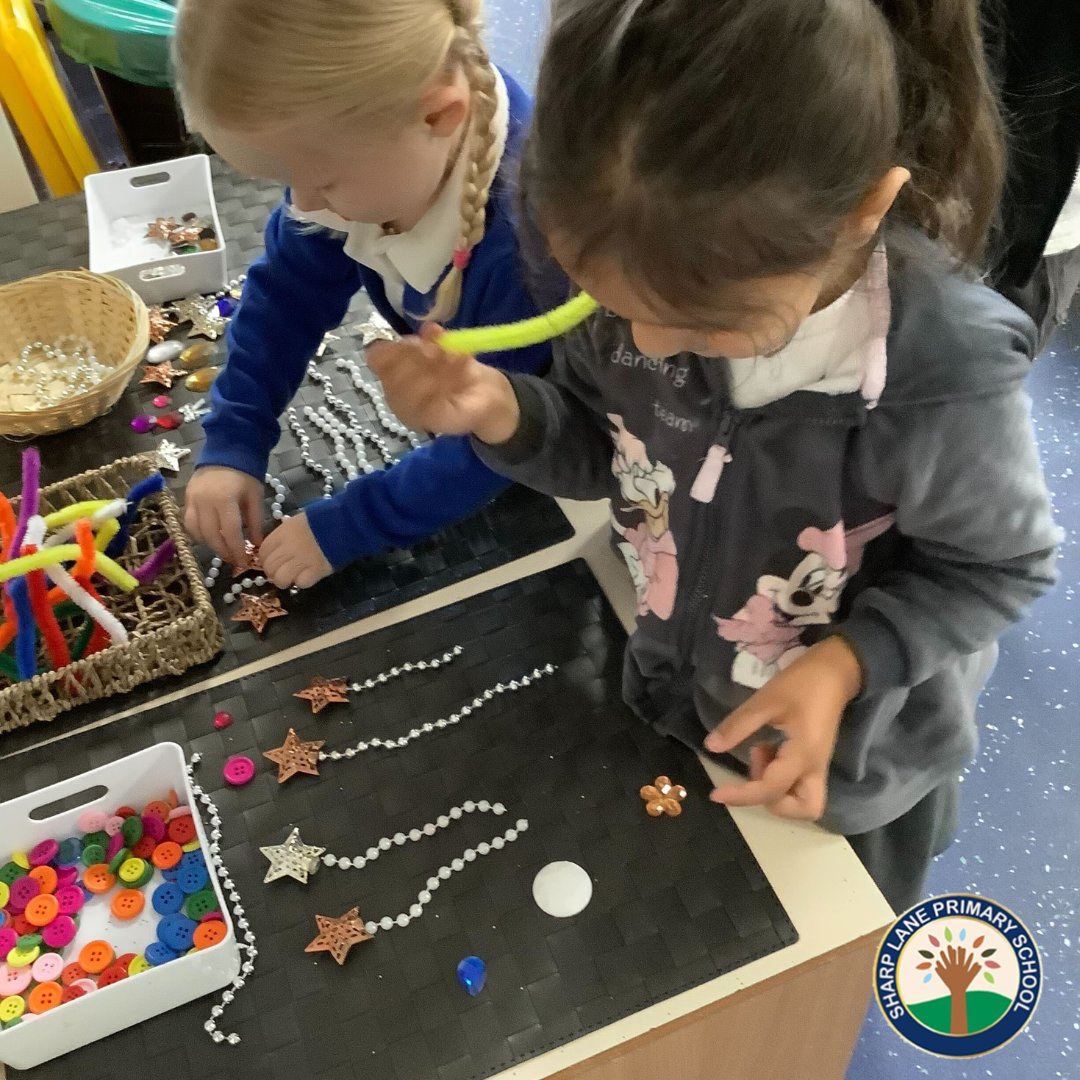 SharpLaneLeeds's tweet photo. In celebration of Bonfire Night, Nursery toasted marshmallows, made edible sparklers, danced to Katy Perry’s ‘Firework’ song and created some amazing firework pictures 🎆🎇
#CoolClassroom #FunThroughPlay #SharpLaneSchool https://t.co/NRQ061Jqb5