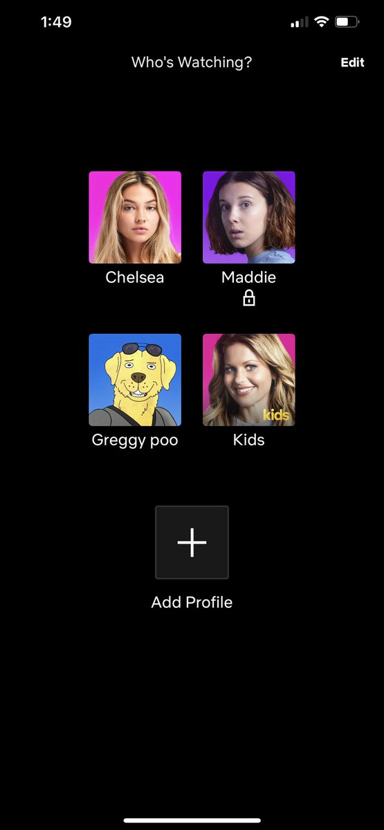 chlsealately_'s tweet photo. Shout out to whichever of my siblings made my Netflix photo Madelyn Cline, but that cunt on the kids’ profile has got to GO!! https://t.co/5lXN6cBwiB