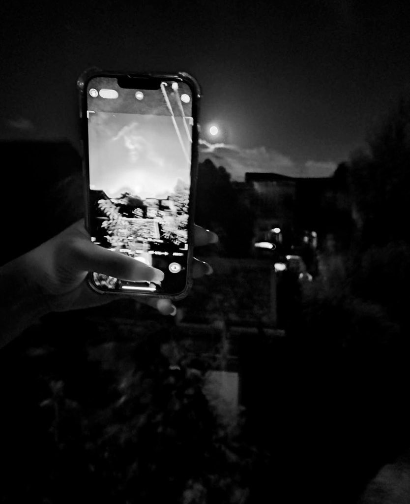 らら tweet media