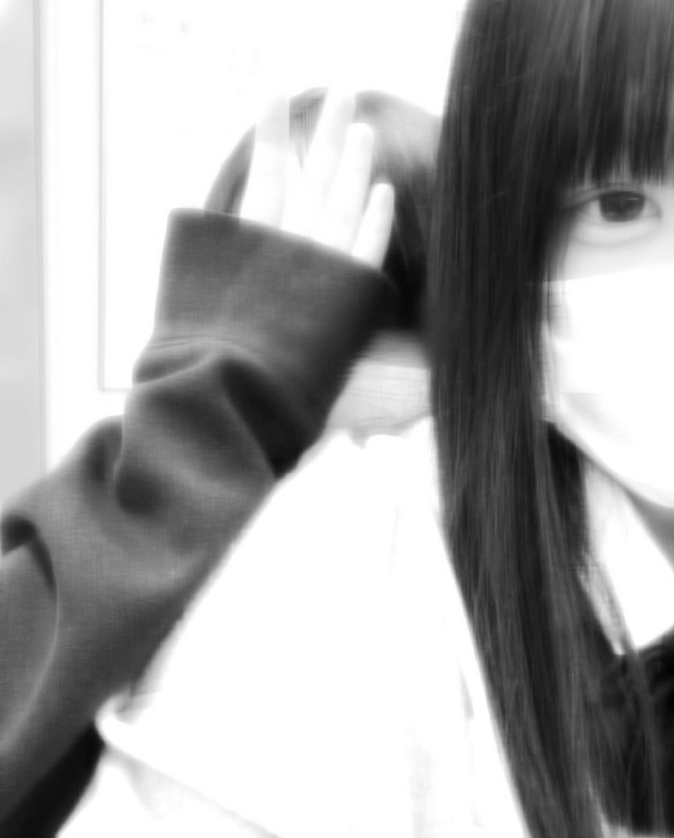らら tweet media