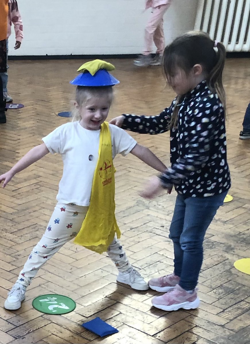 BrierleySport's tweet photo. Our @Year1Brierley in action during their balance lesson yesterday #stillness #balancearms #headposition https://t.co/z84Sylg5gh