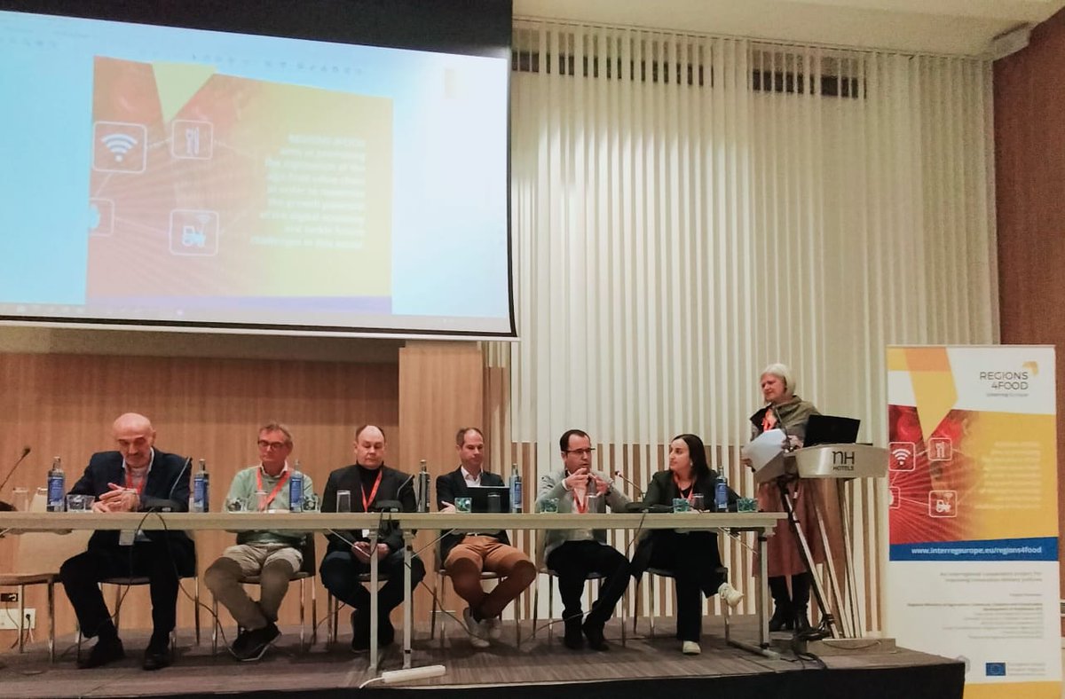 DIHAndAgrotech's tweet photo. Compartimos experiencia sobre cómo crear ecosistemas de innovación con otros #DIH europeos durante el evento @Regions4F.

La búsqueda de soluciones integrales, la construcción de grupos de trabajo temáticos y la movilización de capital privado para la investigación, retos comunes https://t.co/S3N2pkAJ73