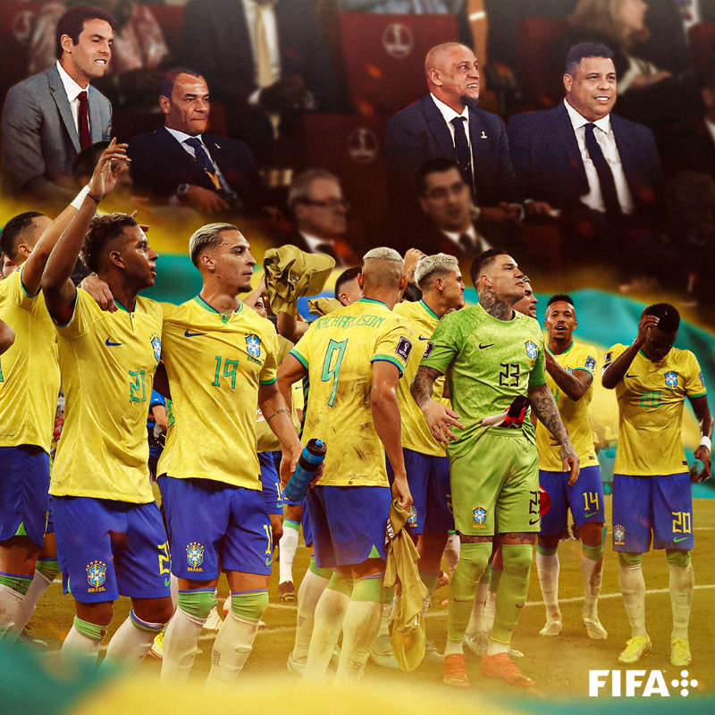 FIFAWorldCup's tweet photo. Brazil legends of the past watching Brazil legends of the future? 👀🇧🇷

#FIFAWorldCup #Qatar2022