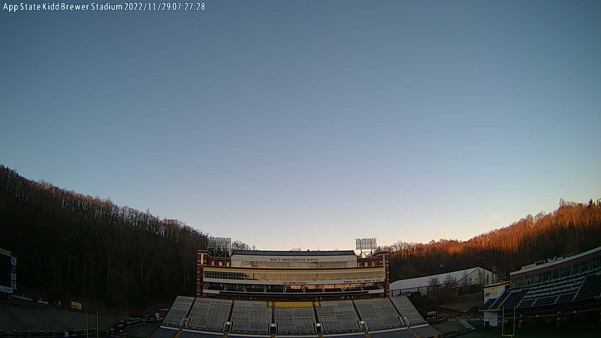 Appalachian State University at sunrise and it's 30.4 F.