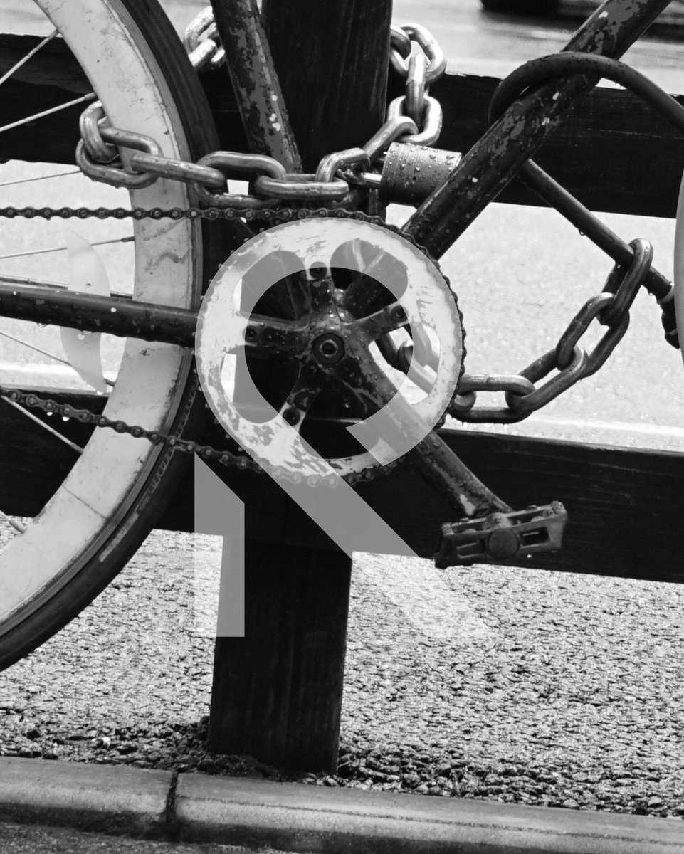 jackchitty's tweet image. R + bike pedal 🚴🏼

The leading letterform for a custom logotype I did for Recycle - a brand that upcycles and recycles secondhand bicycles for use in full or in part for spin and pedal bikes. 

Posting the final logo soon!

#logo #logodesign