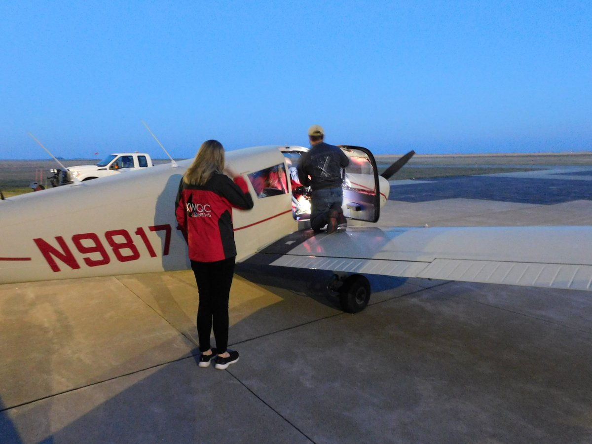 ChooseClintonIA's tweet photo. Watch tonight at 6pm @kwqcnews Clinton, Iowa's Municipal Airport.  As they take flight on the "Aerial Light Tour."

#lighttour #clintoniowa #holidaygiftguide https://t.co/j0d3PaAWNl