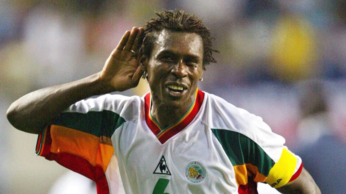 𝗔𝗹𝗶𝗼𝘂 𝗖𝗶𝘀𝘀𝗲

2002: First Captain to inspire Senegal 🇸🇳 to the World Cup quarterfinals 

February 2022: First Coach to win AFCON with Senegal 🇸🇳 

November 2022: Guides Senegal 🇸🇳 to the World Cup Round of 16

Leader. Legend. Inspiration.