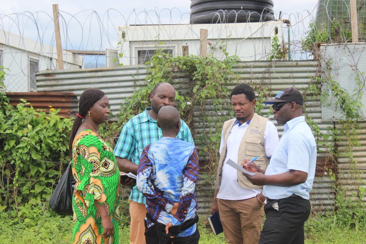 DieudoDieudonne's tweet photo. Le @pddrcs SUD-KIVU et ses partenaires du DDR ENFANT (DIVAS, BVES, TPO, MONUSCO) ont certifié 28 enfants sur les 46 présumés enfants identifiés dans les nouvelles recrues des FARDC en province du Sud-Kivu ce lundi 29 novembre 2022 au site de Kavumu dans le territoire de Kabare. https://t.co/J8JeA4i1pc