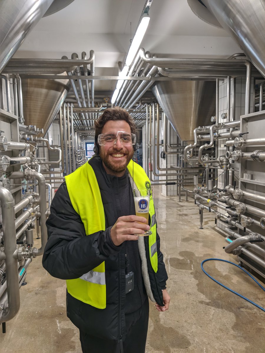 crocojason's tweet photo. Tour of the central beer production unit of the Hofbräu, in Munich, with a history spanning over 500 years. Crazy how just 150 people are responsible for this. Great experience &amp; great people! https://t.co/JY9bOXGRhf