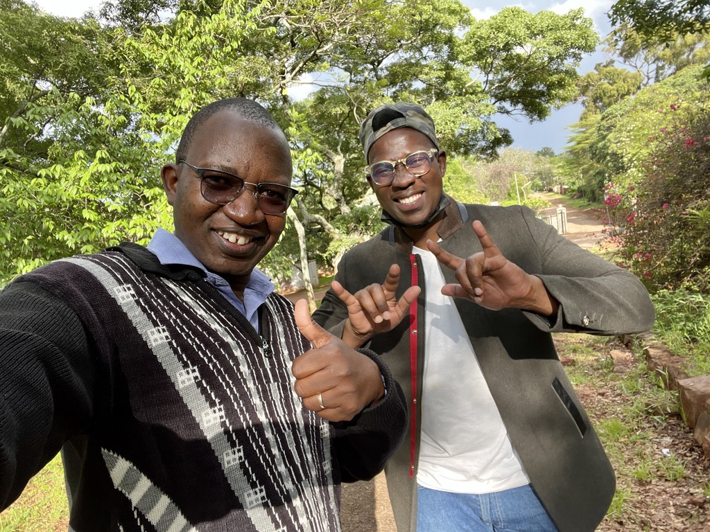 Lovemorechidemo's tweet photo. It was great to meet with @MarvinDeafModel today after a long time. I was impressed by his vision for deaf rugby in Zimbabwe. https://t.co/dsdZ5k9KSd