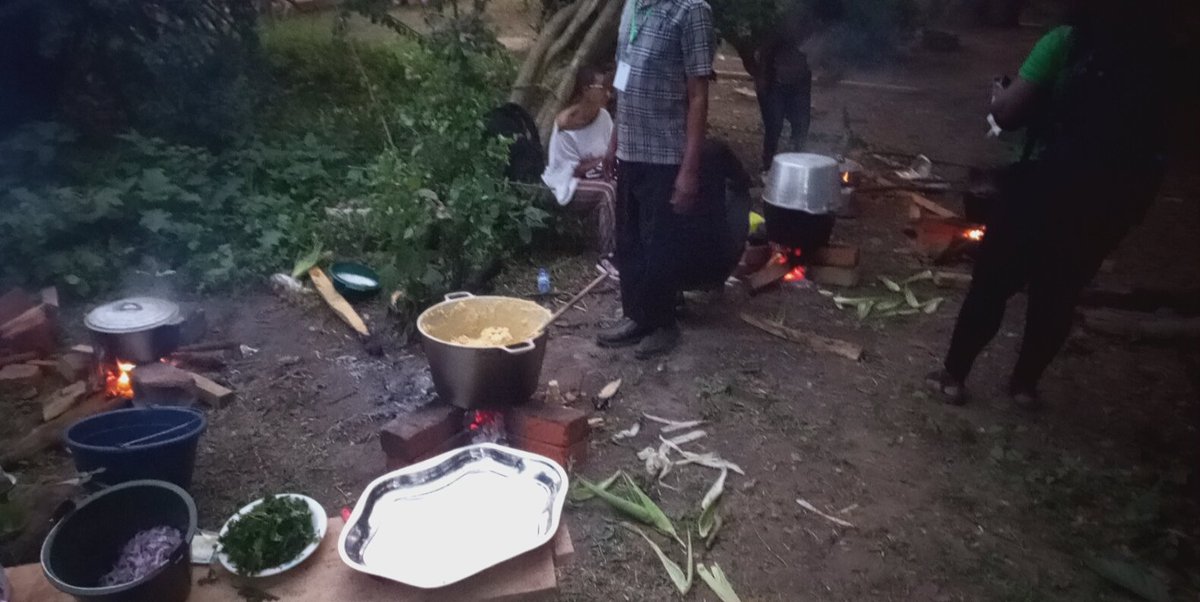 4e conférence biennale sur les systèmes alimentaires || AFSA &amp; CNOP-CAM

Nous sommes actuellement à Mfou-Yaoundé. Les participants de différents pays nous présentent des spécialités culinaires de leurs différentes régions.
#jemangeafricain
<a href="/Afsafrica/">AFSA</a>
<a href="/cnop_cam/">cnopcam</a>