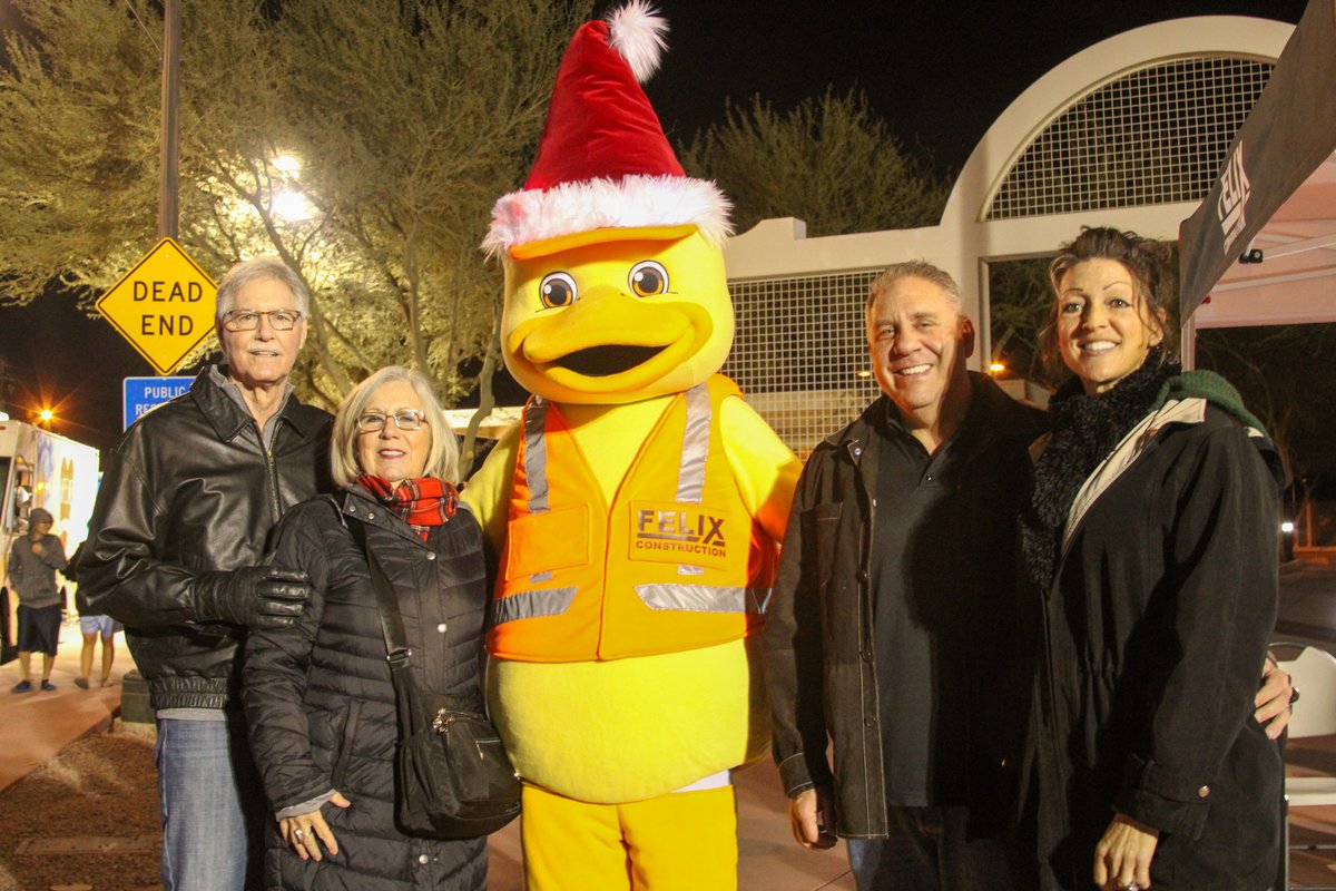 FelixConCo's tweet photo. Our team kicked off the holiday season at the Gilbert Town Hall Water Tower Lighting and Holiday Concert. We had a blast!

#Felix #FelixDuctile https://t.co/CuZWjAvqyU