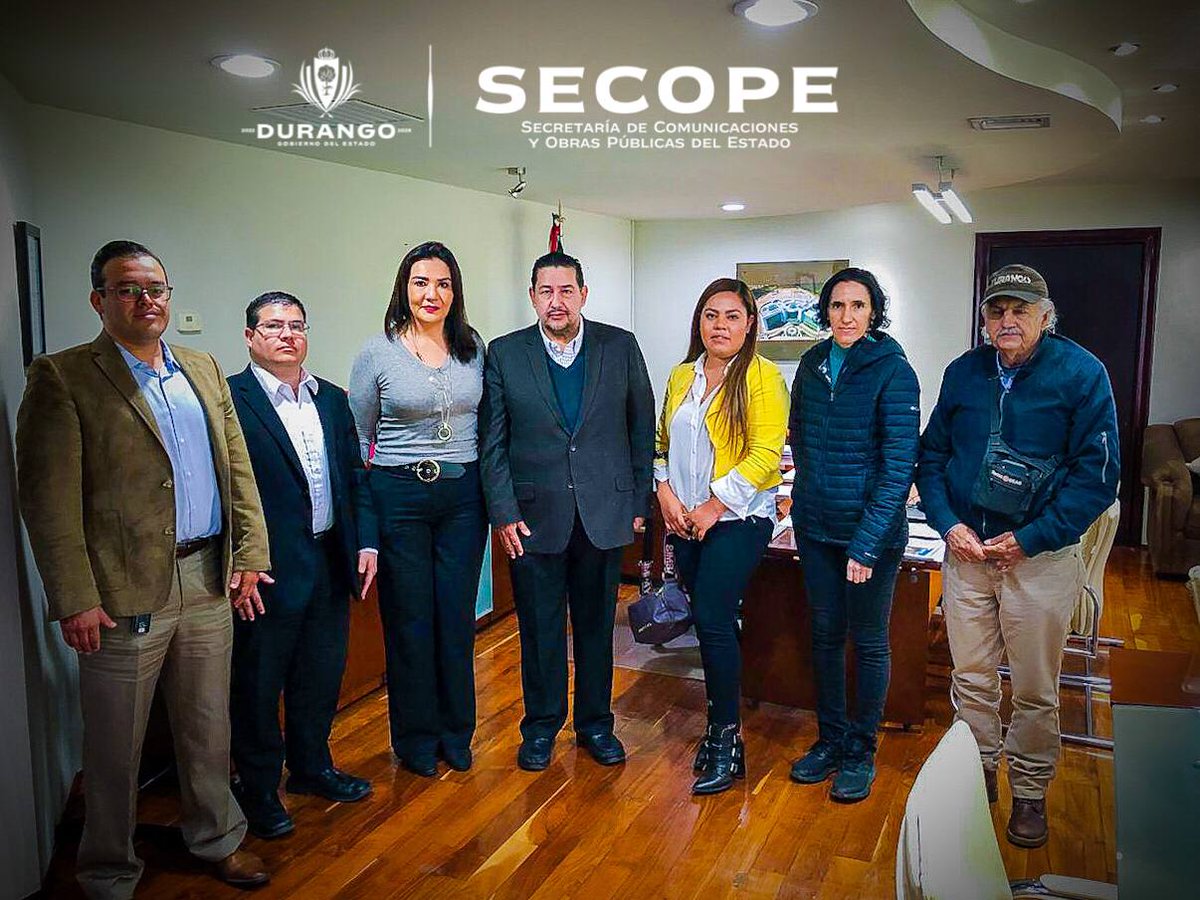 SecopeDurango's tweet photo. Nuestra titular Arq. Ana Rosa Hernández se reunió con integrantes del “Clustur #Durango”, encabezados por su presidente Fernando Durán, para analizar áreas de oportunidad y coadyuvar en el fortalecimiento de la infraestructura turística, como ha indicado el Gobernador @EVillegasV https://t.co/LlUeLVjRRz