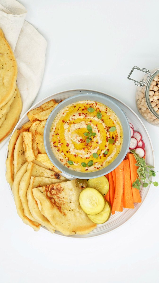 EvolvingVintage's tweet image. When I'm not eating Meat and Animal Products; Plant Based/Vegan meals🌿🍲 made by me.

This is for the benefit of people who struggle to imagine what you can eat without Meat.  

Eating more plant based has many health benefits, I talk more about it below so do Retweet and Like😌