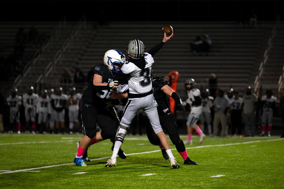 Tuscarora Football, Leesburg, VA (@tuscarorafb) on Twitter photo Congratulations!
First Team All-Region 4C Center &
First Team All-Region Defensive Line <a href="/CalebNitta/">Caleb Nitta</a> Congratulations!
First Team All-Region 4C Center &
First Team All-Region Defensive Line <a href="/CalebNitta/">Caleb Nitta</a>