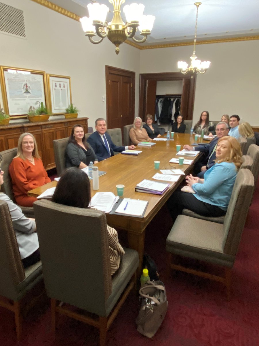 MinPiwniuk's tweet photo. I had a great meeting with the @mbchambersofcom and various Chambers of Commerce members this morning at the Chamber's Lobby Days.
#mpoli #Manitoba https://t.co/piQICsJ38r