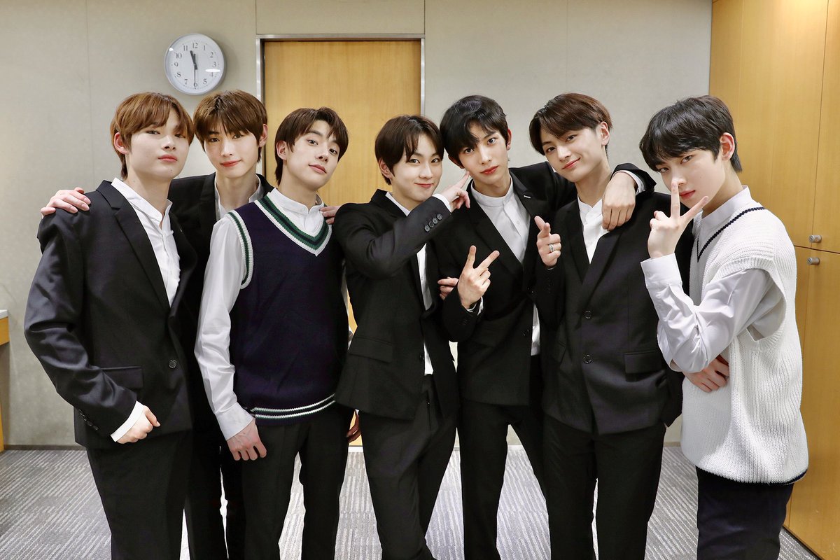 enhajakey's tweet photo. happie 2 years ENniversary 💝💞💘
TWOwards THE FUTURE WITH ENHYPEN
#Happy_2nd_ENniversary 
#엔진_엔하이픈_커넥2주년 
#엔하이픈_데뷔2주년_축하해 
#ENHYPEN祝デビ���ー2周年 
@ENHYPEN @ENHYPEN_members https://t.co/NcMEl0mCuF