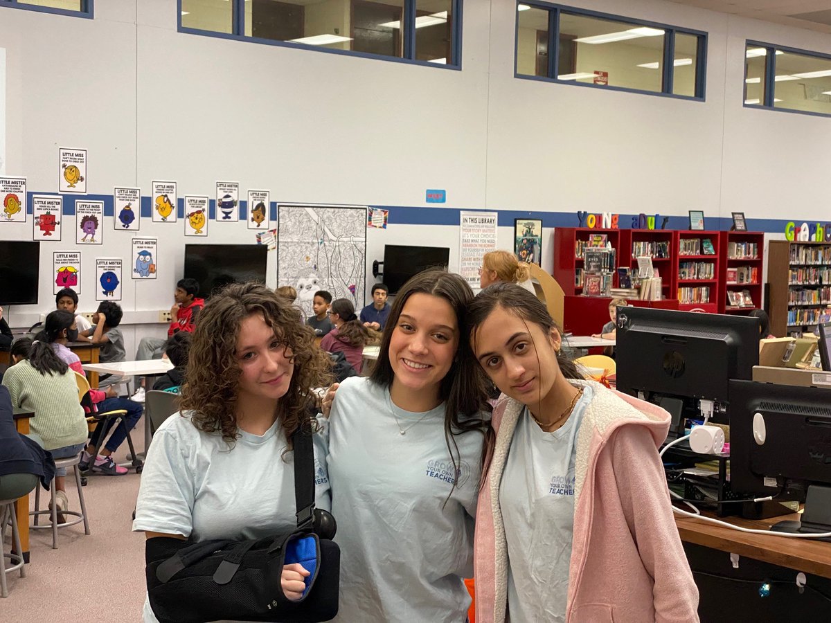 TEACHin204 (@teachin204) on Twitter photo It's Middle School Observation Day for our <a href="/204GYOT/">204 Grow Your Own Teachers</a> program. Thank you <a href="/ThayerJHill/">Thayer J Hill</a> Trailblazers for hosting the <a href="/NeuquaValley/">Neuqua Valley High School</a> Wildcats. #TEACHin204 <a href="/ipsd204_hr/">Sharon Ruff</a> <a href="/feanvhs/">Todd Mertz</a> It's Middle School Observation Day for our <a href="/204GYOT/">204 Grow Your Own Teachers</a> program. Thank you <a href="/ThayerJHill/">Thayer J Hill</a> Trailblazers for hosting the <a href="/NeuquaValley/">Neuqua Valley High School</a> Wildcats. #TEACHin204 <a href="/ipsd204_hr/">Sharon Ruff</a> <a href="/feanvhs/">Todd Mertz</a>