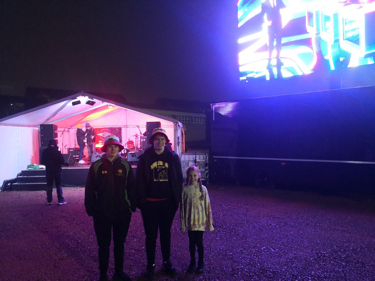 RobGungey's tweet image. All set up @dragonsrugby ready for @TintyBucketHats and (maybe foolishly) getting our hopes up for a @Cymru win and #WorldCup qualification 😂🤞🏼🤞🏼🤞🏼