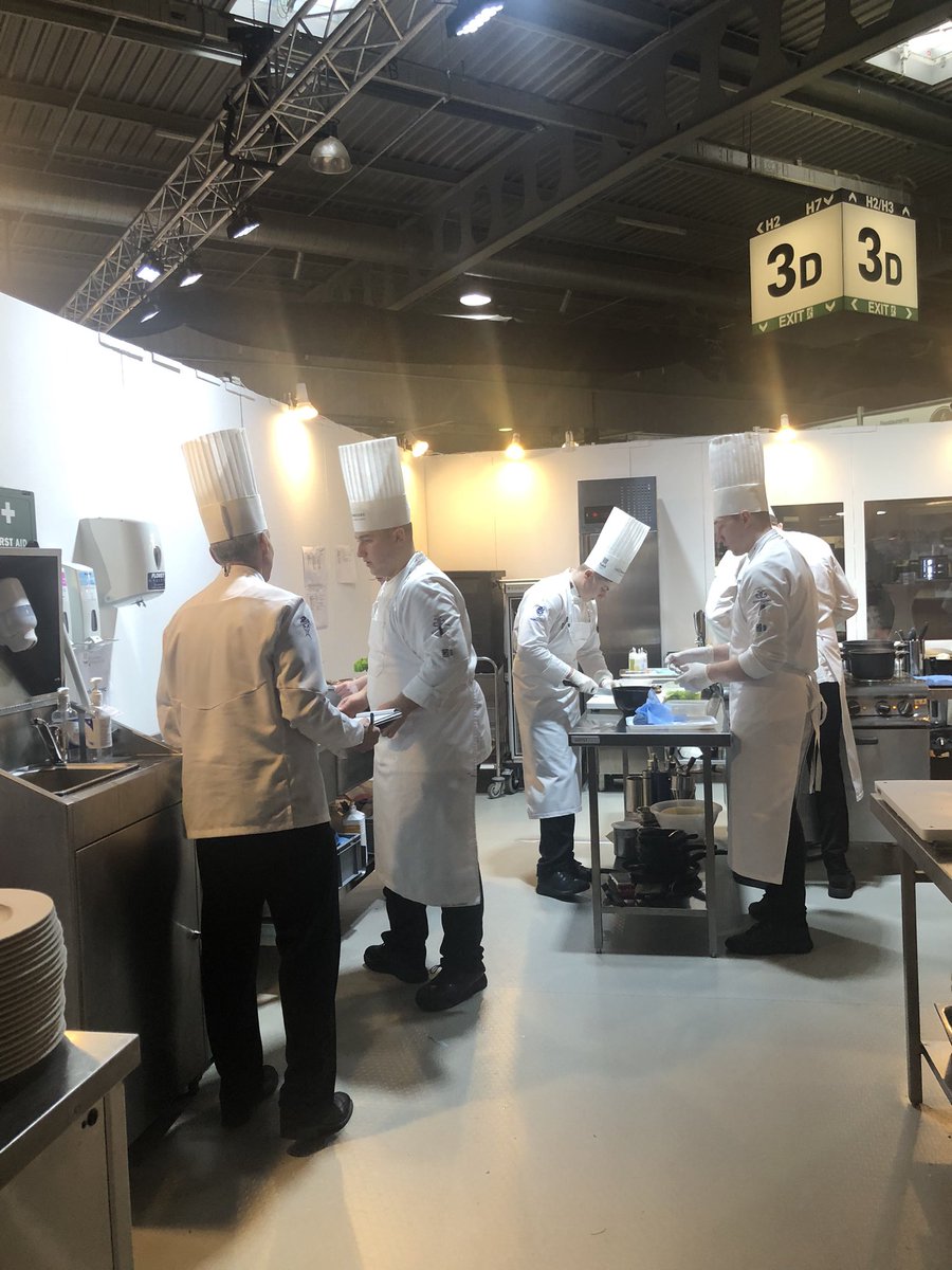 FleurThomasUK's tweet photo. BIG ⚽️ World Cup match tonight England 🏴󠁧󠁢󠁥󠁮󠁧󠁿 v Wales 🏴󠁧󠁢󠁷󠁬󠁳󠁿 but today visited the Culinary World Cup in 🇱🇺Here the Welsh Junior team in action and a member of  U.K. team with his work. #expogast #CulinaryWorldCup excellent work  @vatelclublux organising an impressive world class event! https://t.co/A2XnIL7hpq