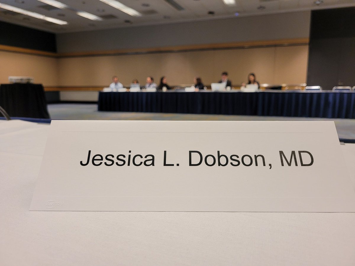 Grateful for the opportunity to join the RSNA RFC this year representing @CARadiologists. A great first meeting today led by @HebaAlbashaMD and chairs of the RFC committees who have done a fantastic job this year at #RSNA22. Looking forward to the year ahead. @RSNATrainees