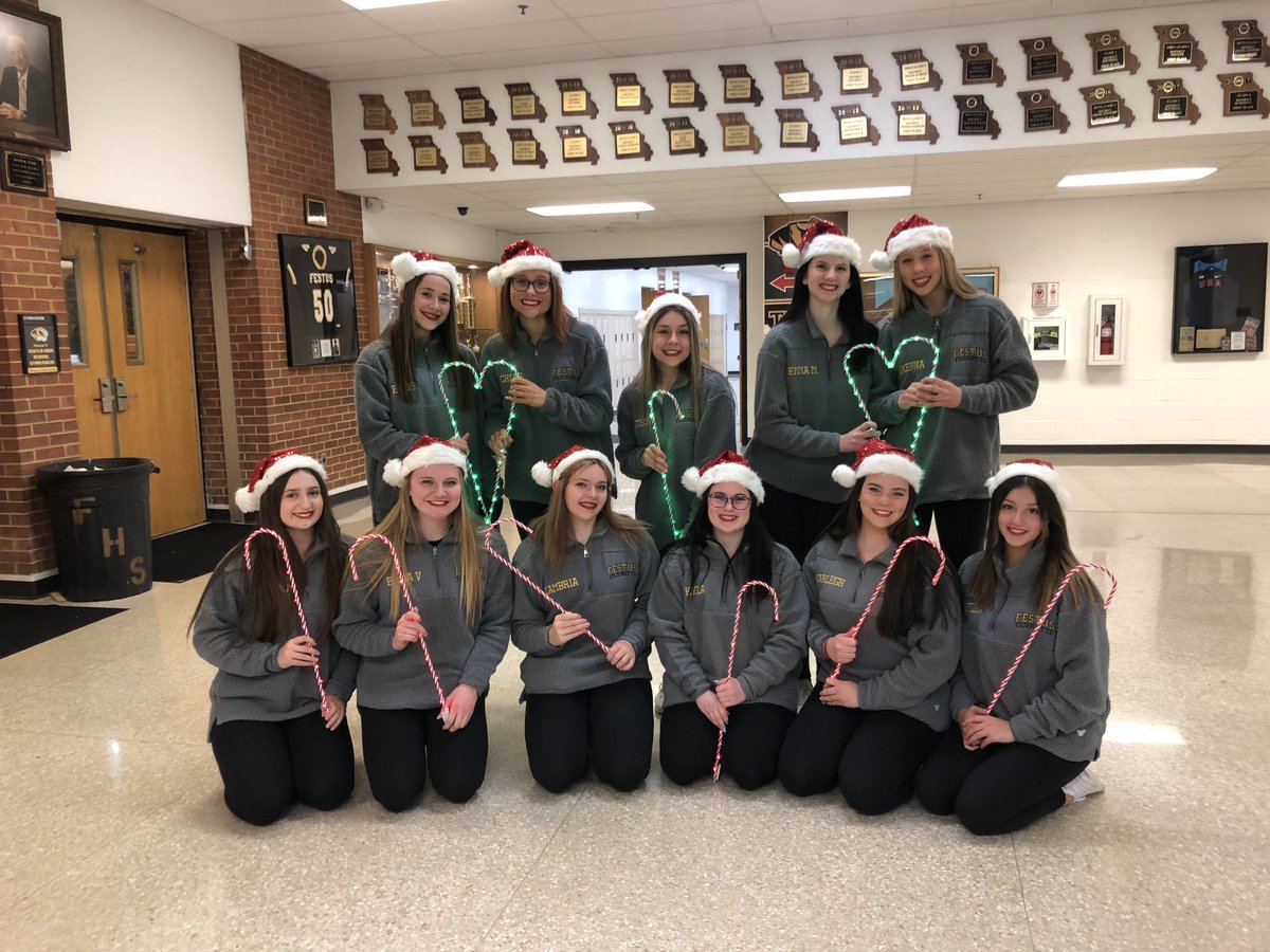 Let’s get the holiday season started!  Christmas Parade 2022!