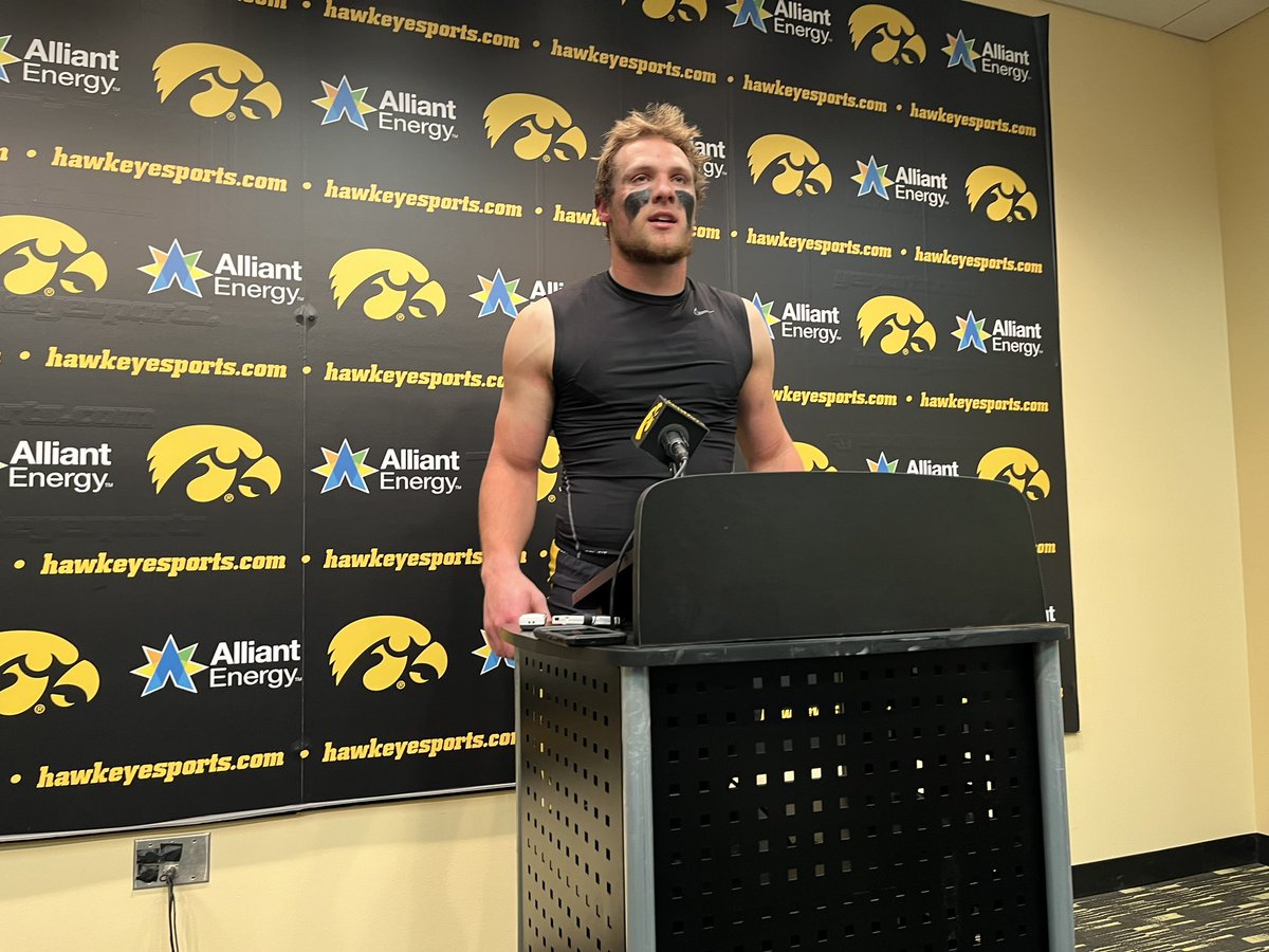 Scott Dochterman on Twitter "Iowa LB Jack Campbell named the Big Ten defensive player of the year."