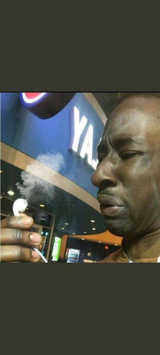 DarrylMomanyi's tweet image. Chukua mkate coz I swear this will be your favorite jam🤯