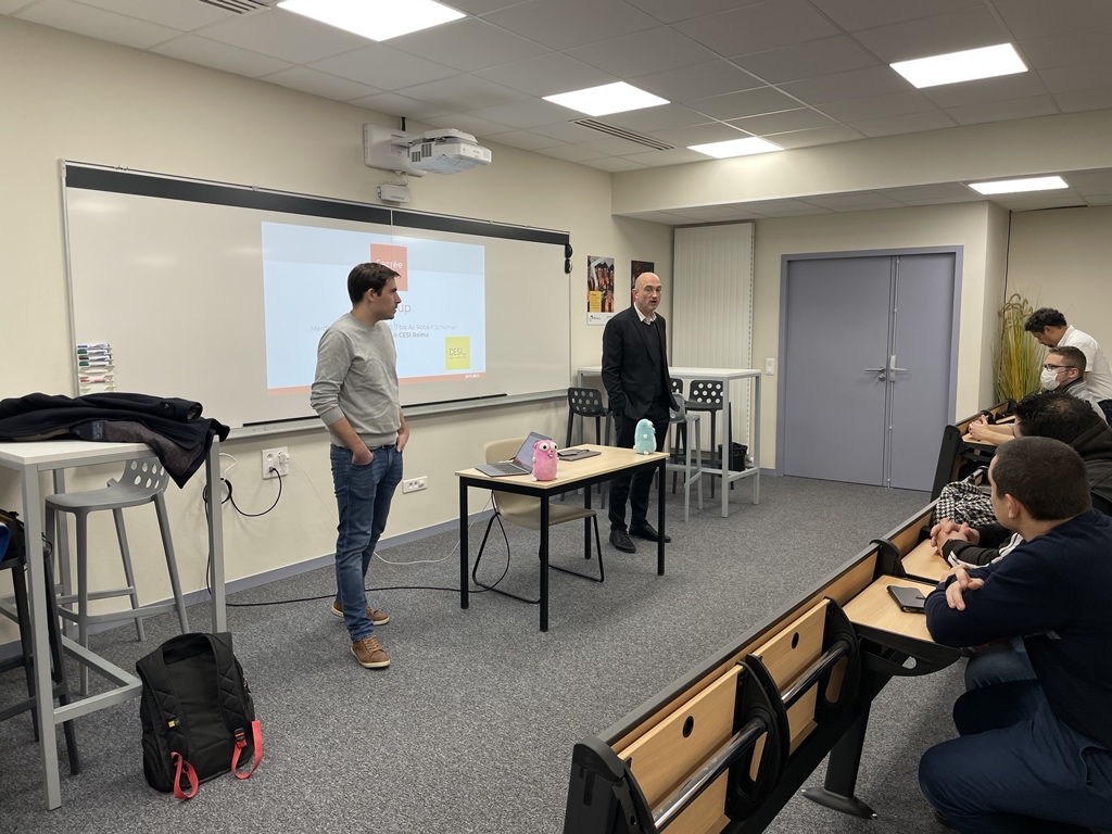 Sacrée Tech tweet media