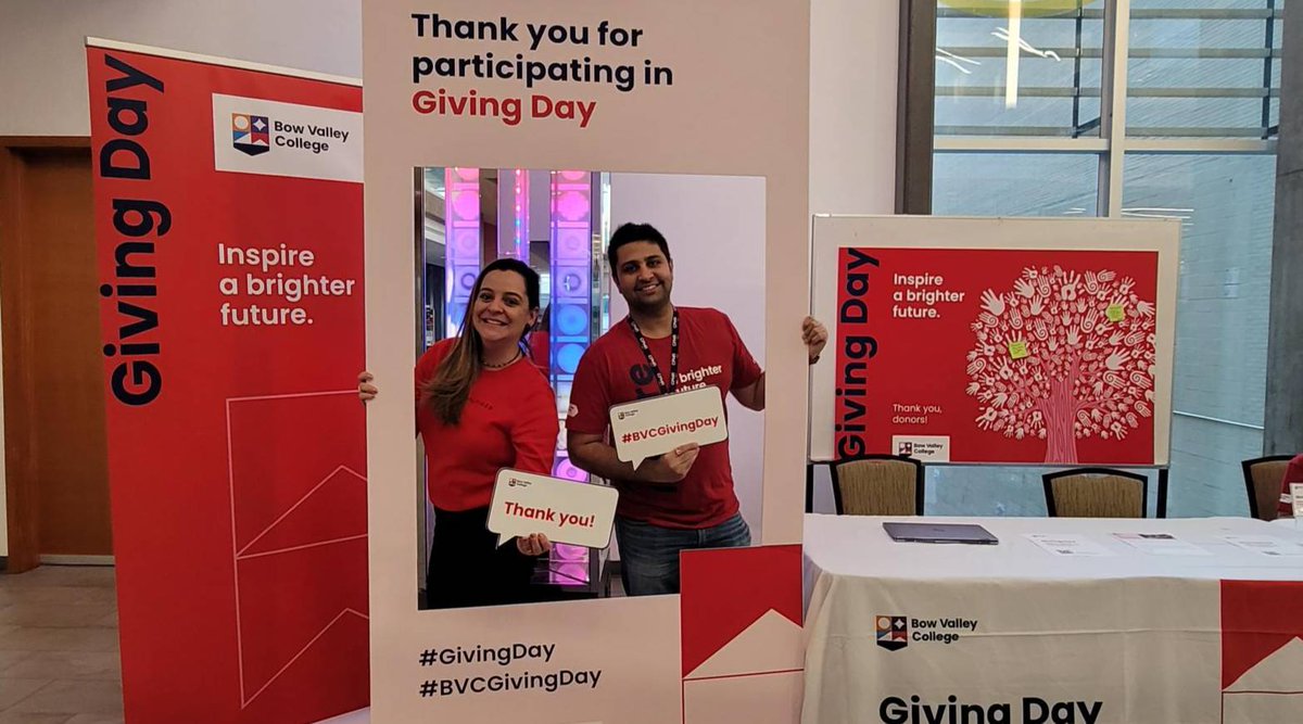 BowValley's tweet photo. #BVCGivingDay is here! Help us raise $50,000 to help reduce food insecurity for students. Support student journeys by giving to our Food Insecurity Emergency Bursary Fund or to any award, scholarship or bursary of your choice. Learn more: https://t.co/JQ8NVeXRR6 https://t.co/eEsjPxFh3S