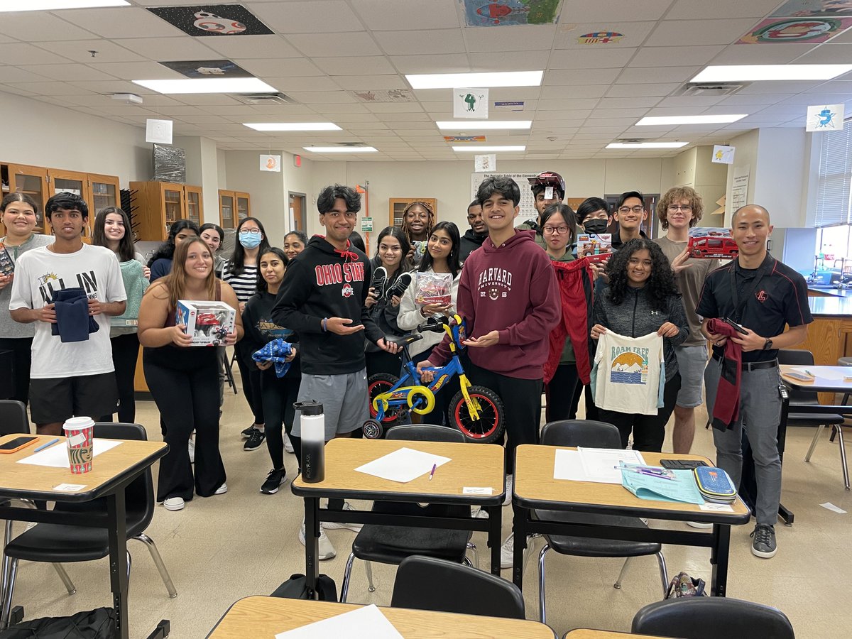 Our 2A AP Biology Angel Tree was a big success! 
I’m proud of our students for coming together to support our community! 
#LibertyLearns <a href="/LHSRedhawks/">Liberty High School</a>