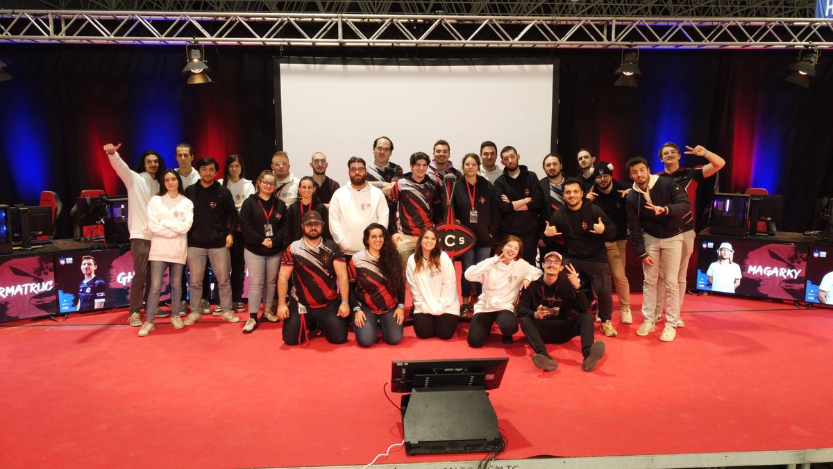 🔴| #TGSToulouse |⚫

Une aventure de plus à notre tableau : notre première vraie scène🤩

Malgré les obstacles, la réussite est là👏
Bravo à tous nos bénévoles pour le travail effectué et pour l'implication incommensurable dont ils ont fait preuve💪

#TGS2022 #PCSFAMILY ❤️🖤