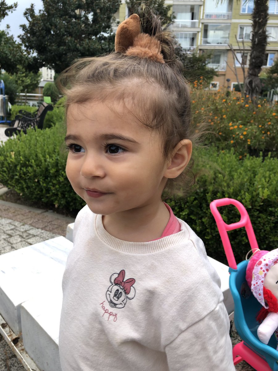 kubrazkayaa's tweet photo. Yıllar sonra atılan ilk tweet bebeğim olsun. Derin 🌸 https://t.co/A5RixJjw1X