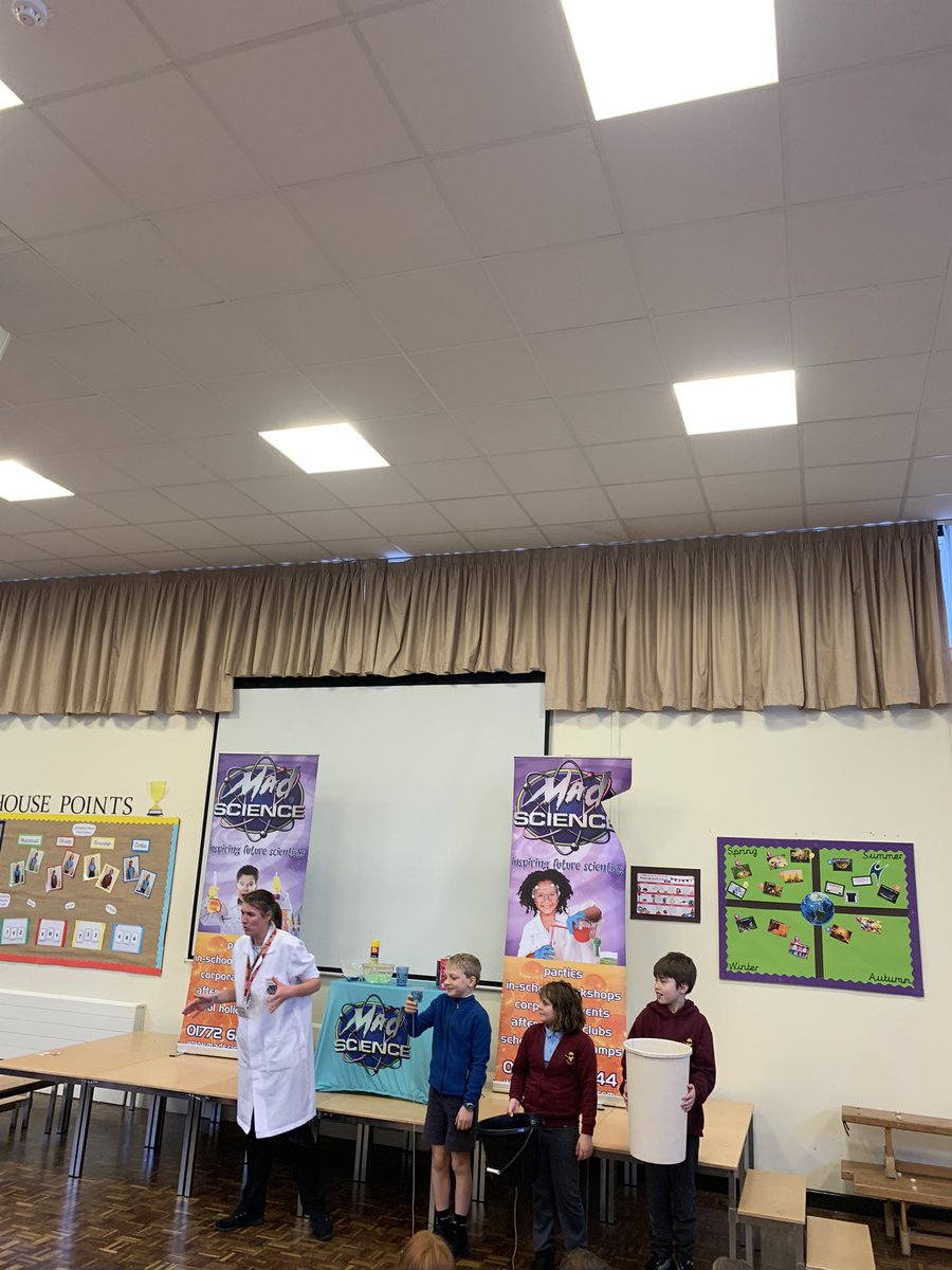 HartfordmanorY5's tweet photo. A fantastic Mad Science assembly this morning #HMScience https://t.co/uZXgOwckJV