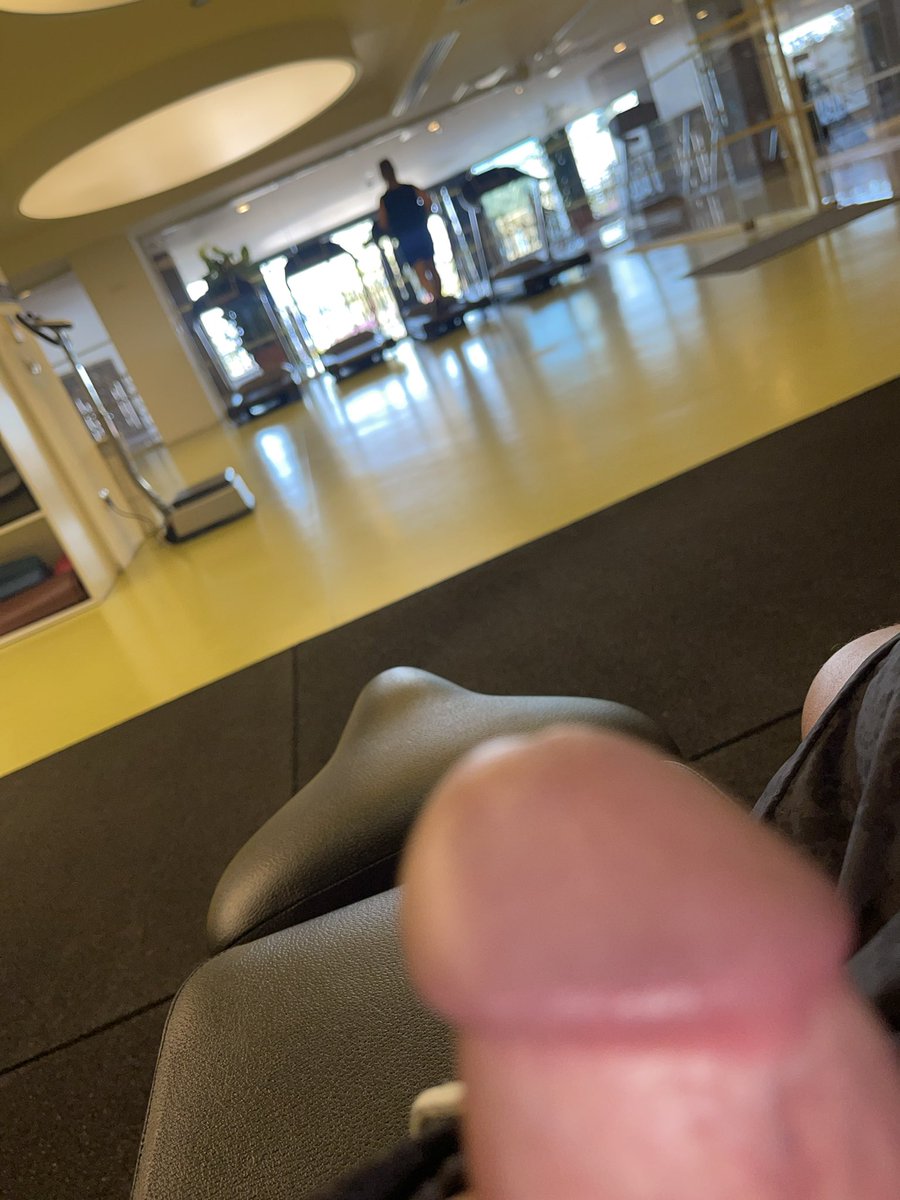 DennyDick01's tweet photo. DENNY’s gym https://t.co/LL87D2u9a4