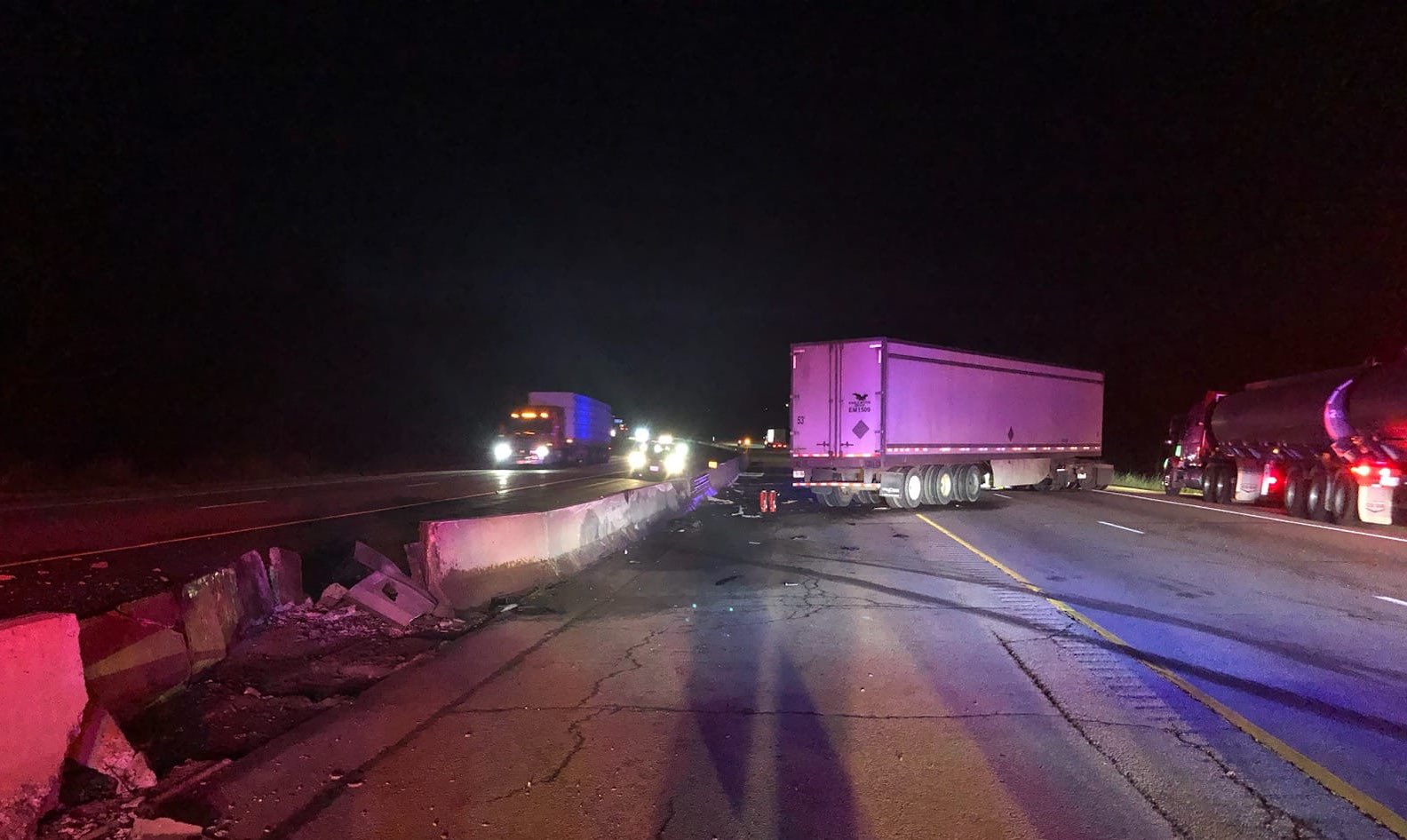 make-it-home-ygk-on-twitter-401eb-clean-up-near-palace-rd-continuing