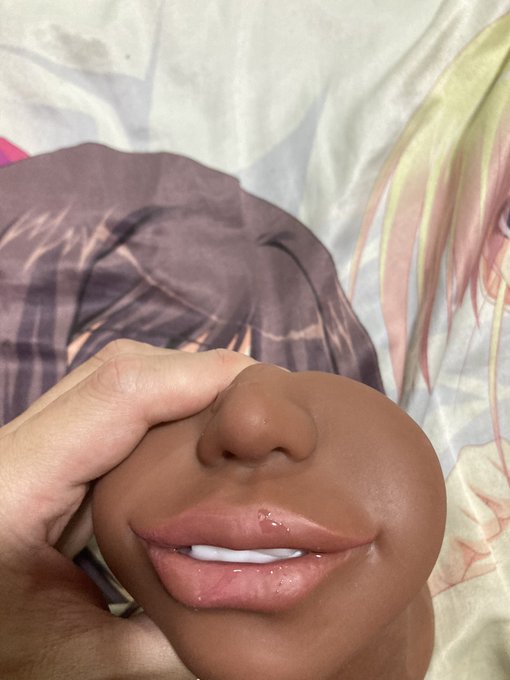 三穴使えるというオナホ購入  本来の部分と流行りのけつあなは確定的に気持ちよかったけど、口はイマイチかな  ただ貫通式なんで洗いやすい🙆🏻&zwj;♂️  口の部分が結構リアルだから洗って洗面所に置いとくと結構こわい笑<a href="/tag/%E6%9C%88%E9%96%93%E3%82%AA%E3%83%8A%E3%83%8B%E3%83%BC%E5%A0%B1%E5%91%8A"class="tags"><span>#月間オナニー報告</span></a>