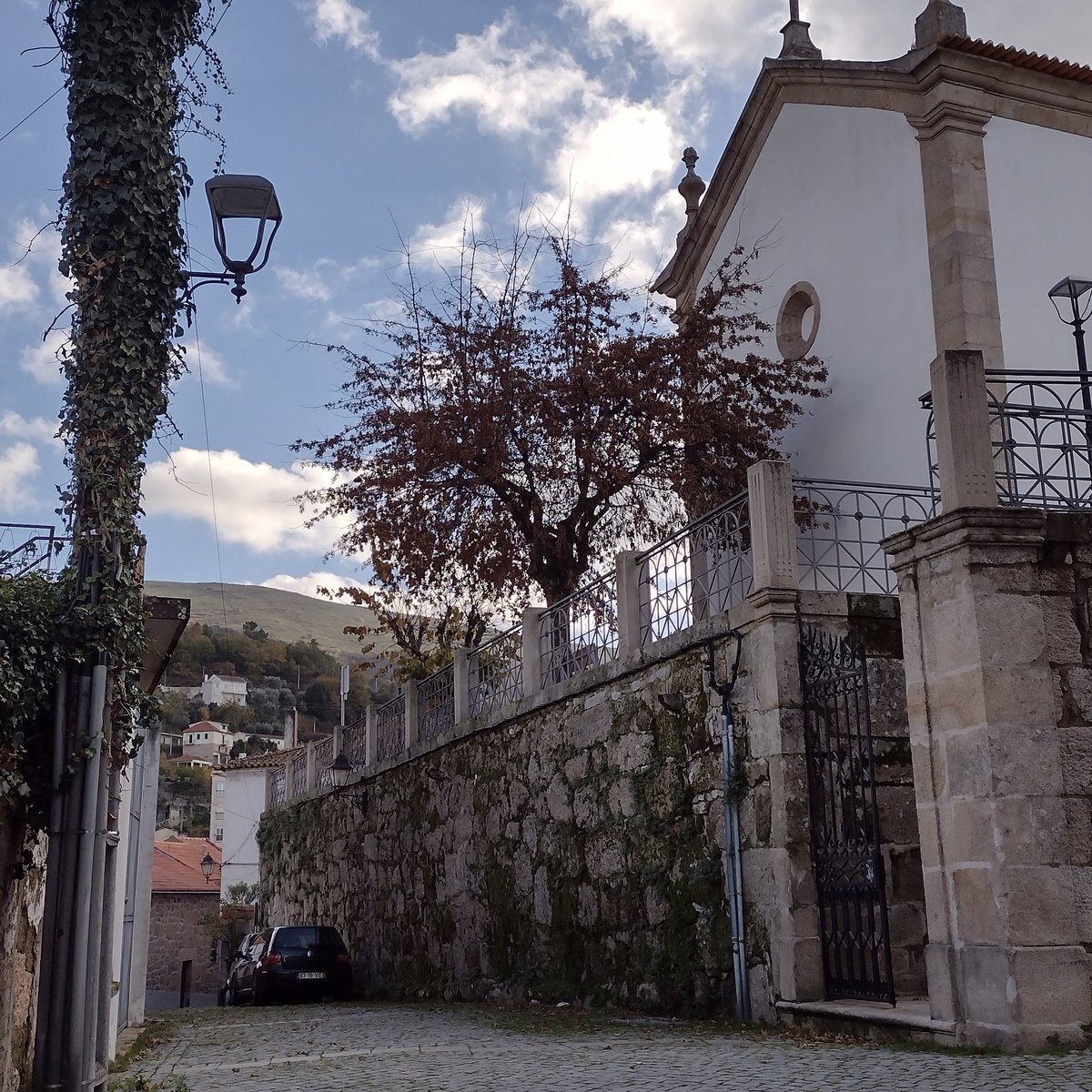 marcosfolgado's tweet photo. Isso aqui está muito Minas Gerais.
Mas é simplesmente Seia, Portugal.
#NovoLar https://t.co/sP9pZMVCPl