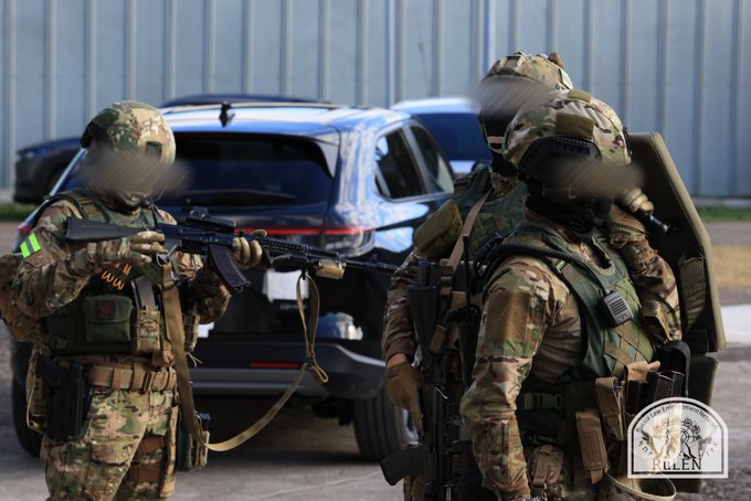 日本正規品 実ロシアFSB官給 5.45 lynxコンバットセット ロシアFSB放出