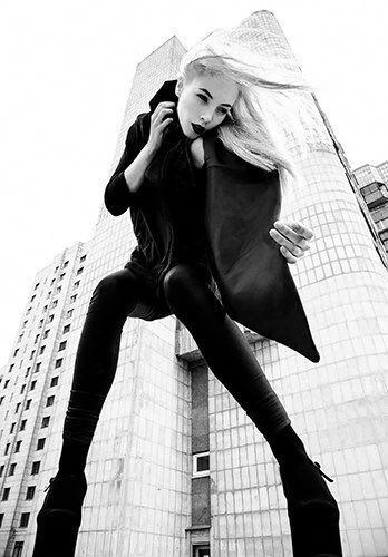 GetmanMoryiskiy's tweet photo. Shot in SPB.

Fashion: Masha Getmanskaya
Model: Sasha Maximovskikh LMA
Make-up artist: Daria Federova
Photo: Felix Krull
#fashionblogger #fashion #art #black #bw #Amazing #inspiration #InspirationalQuotes #blogpost https://t.co/OtrRzduel7