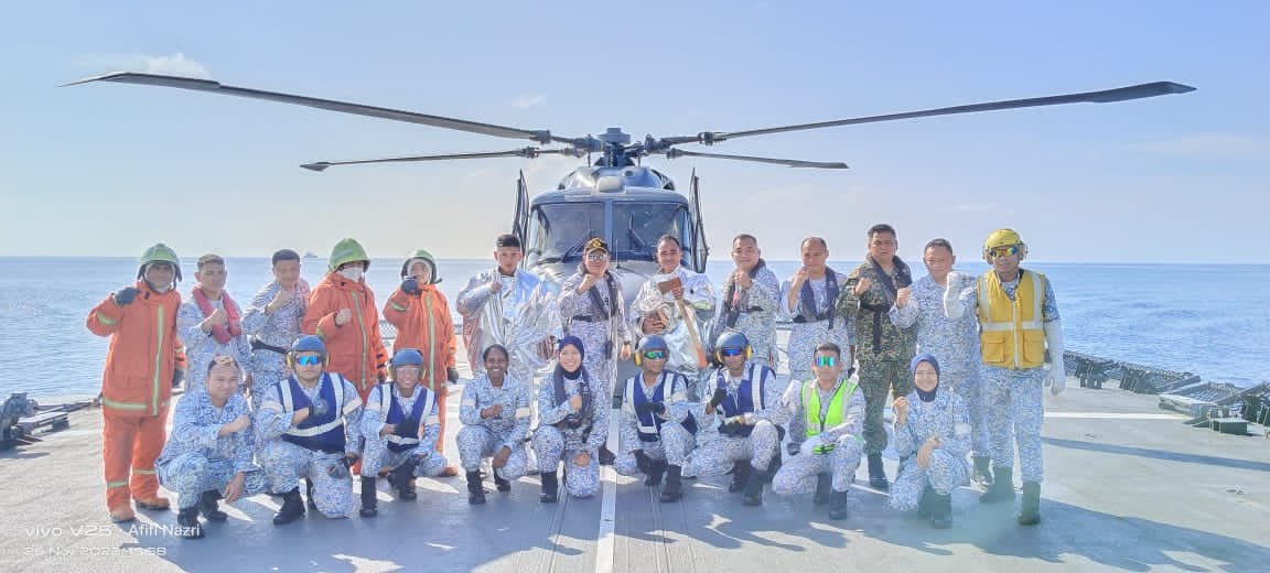 Navy Partnership @kdjebat29 & @kdselangor in action during #ExCARAT22 Sea Phase with USN, enhancing interoperability & strengthening cooperation between both navies thus empowering #MaritimeSecurity in this region. @tldm_rasmi @KAMARUDDIN_OMAR #NavyUpdate