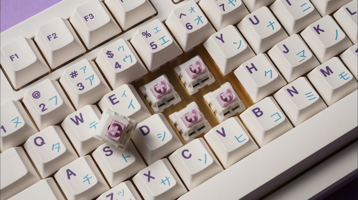 JwkOfficial's tweet photo. The right season for taro.🔮
#mechanicalkeyboard #keyboard #JWK #JWICK #switch #gamingkeyboard #gaminggear #keyset #keysets https://t.co/Y35fADJQJF