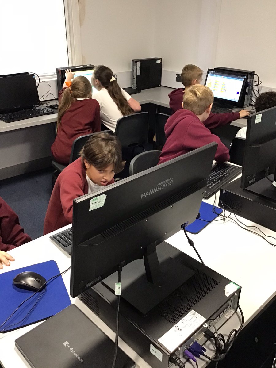 NormanPannellY5's tweet photo. Year 5 are having a fabulous afternoon adding conditional statements to their game designs on Scratch! #NPPSICT https://t.co/gTCh54PDWS