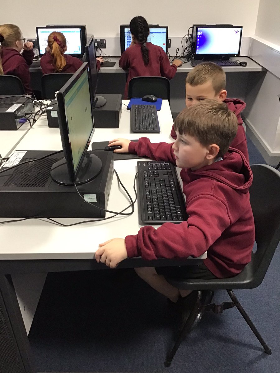 NormanPannellY5's tweet photo. Year 5 are having a fabulous afternoon adding conditional statements to their game designs on Scratch! #NPPSICT https://t.co/gTCh54PDWS